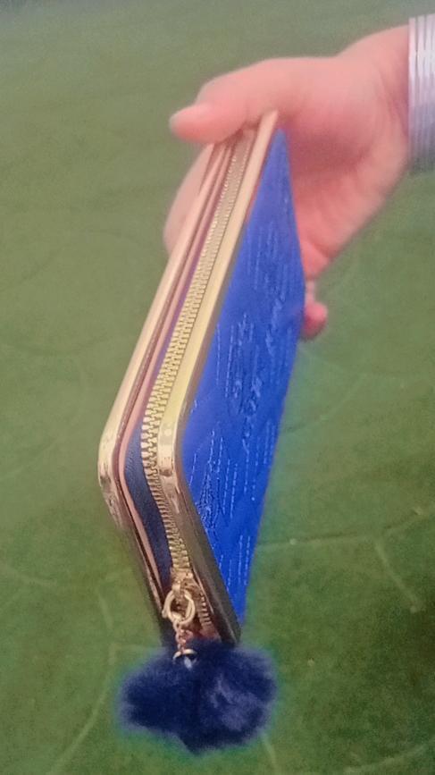 Women leather textured casual clutch